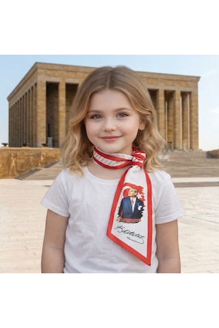 Mavi Masal Atatürk Baskılı Çocuk Fuları - K. Atatürk İmzalı Ve Türk Bayraklı Kız Çocuk Boyun Şalı / Fuarı Okul Ve Tören İçin Beyaz