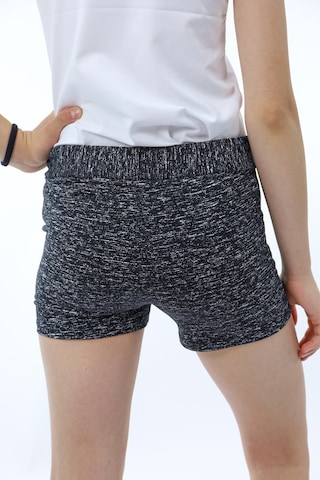 Toontoy Kız Çocuk Kırçıllı Şort Siyah