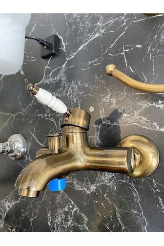 İsaoğlu Yapı Antik Gold Banyo Bataryası Mat Gold Banyo Musluğu Porsalen Kulp Luxury Tasarım Batarya Gold