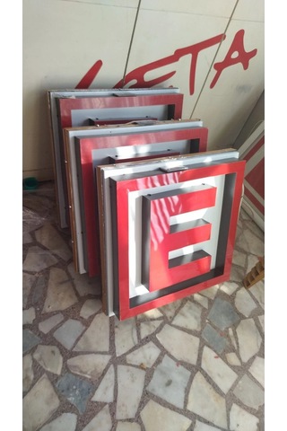 Eczane E Fener Tabela 60x60 Cm