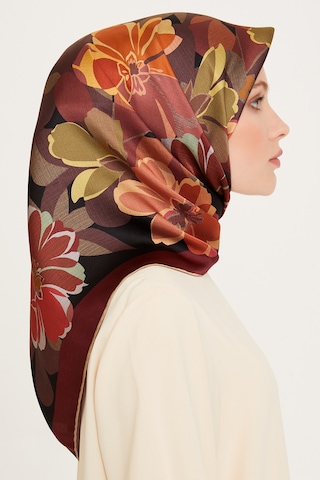 Armine Yeni Sezon - 2024 Sonbahar Kış - Dj Saf İpek Eşarp 9382d S Sura - 03697 - 90 X 90 / Bordo 37 Bordo 37
