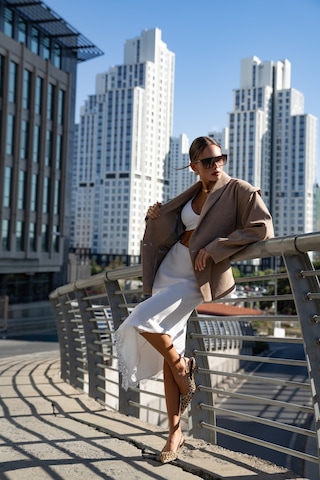 Lina Dantel Detay Beyaz Saten Etek Beyaz