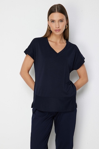 On Kadın V Yaka Parçalı T-shirt 71475 Lacivert