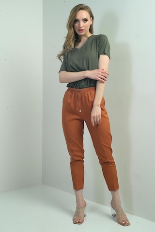 By Saygı Kadın Beli Lastikli Yandan Cepli Havuç Paça Pantolon-40605 Taba