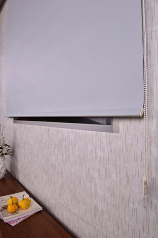 Beyaz Karartma Düz Etek Dilimsiz P 1090 Blackout Zebra Stor Güneşlik Perde 80 X 220