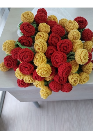 Sarı Kırmızı Buket Battaniye Beyaz - Kırmızı