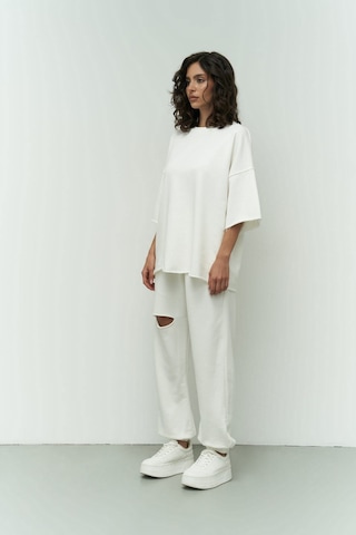 Mai Collection Mai Studios Co. Lion Beyaz Oversize T-shirt Yırtıklı Eşof Beyaz