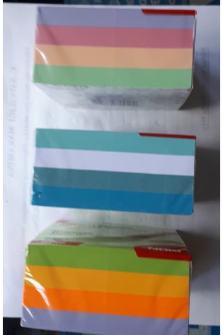 Yapışkanlı Kağıt / Postit 75x75 Mm 4 Renk Li 3 Paket Her Paket 450 Adet Kağıtlı