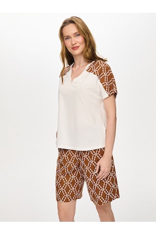Faik Sönmez Resort Omuzu Brode Nakış Detaylı V Yaka Tshirt S26tsh107 Us26tsh10773 Ekru