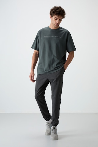 Tommy Life Antrasıt Melanj Pamuklu Yumuşak Dokulu Comfort Fit Nakışlı Erkek Jogger - 82123 Antrasit - Melanj