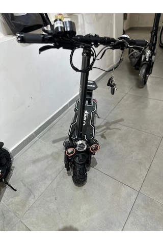 Sway Puma Çift Amortisörlü 1000w 10 Inç Elektrikli Scooter Siyah