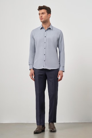 İmza Koyu Lacivert Uzun Kol Kendinden Desenli Armürlü Sert Yaka Cepsiz Pamuklu Classic Slim Fit Gömlek 1004245161 Koyu Lacivert