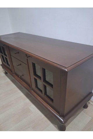 Tv Sehpa St 90567 Pencere Model Ahşap Kayın Aslan Ayak Ceviz Renk 125 Cm El Yapım Ceviz