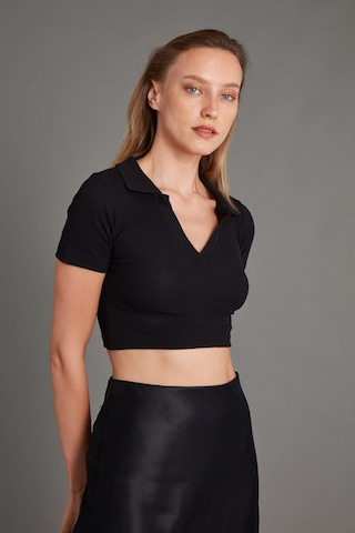 Park Karon Kadın Siyah Polo Yaka Basic Crop Body Siyah