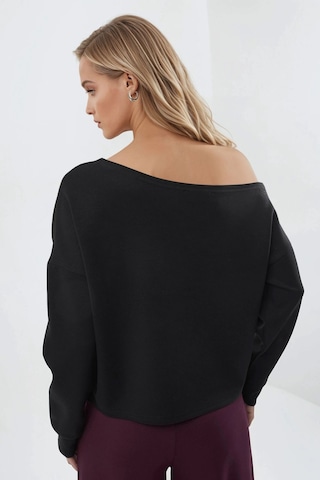 Hiccup Busem Asimetrik Yakalı Rahat Kesim Sweatshirt Siyah