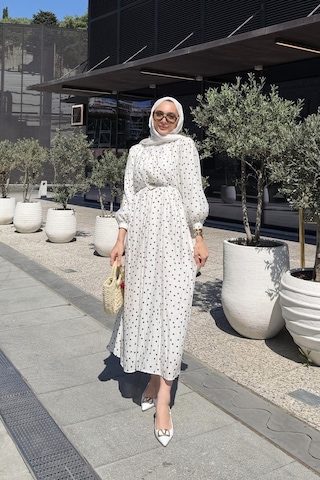 Riella Butik Sevoli Puantiyeli Tesettür Elbise Beyaz