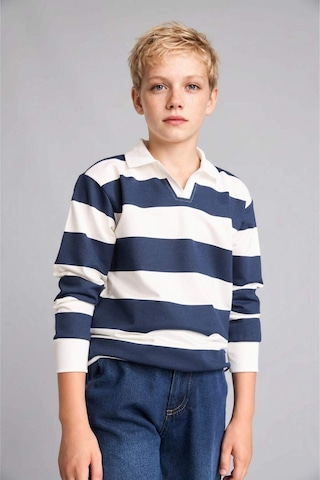 Defacto New Regular Fıt Uzun Kollu Apaş Yaka Pamuklu Lacivert Sweatshirt Erkek Çocuk H7130a826aunv256 Lacivert-nv256