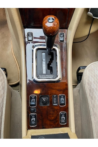 Mercedes Benz W124 Krom Vites Çerçevesi