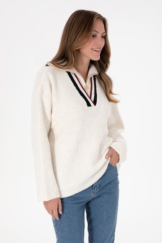U.S. Polo Assn. Kadın Beyaz V Yaka Fermuarlı Kazak 50309564-VR256