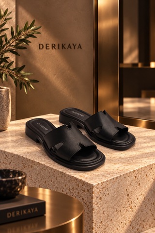 Derikaya Kadın Siyah Düz Topuklu Rahat Günlük Terlik