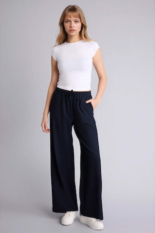 Defacto Wıde Leg Çift Cepli Normal Bel Standart Boy Pantolon F6249AX25AU