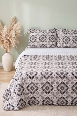 Nomad Geometrik Çift Kişilik Kapitone Pike & Çok Amaçlı Yatak Örtüsü - 3 Parça Çok Renkli