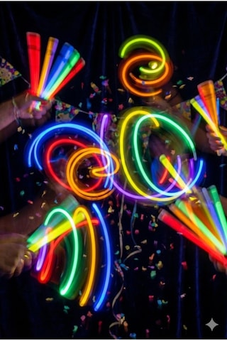 100 Adet Fosforlu Glow Stick Parti Seti Bileklik, Kolye Ve Eğlenceli Işık Çubukları