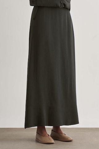 Mizalle Modal Karışımlı Antrasit Maksi Evaze Etek Antrasit