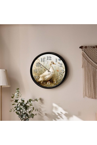 Çiçek Bahçesinde Beyaz Ördek Temalı Dekoratif Duvar Saati 28 Cm Sessiz Mekanizma Çok Renkli