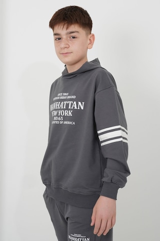 Haykids Erkek Çocuk İki İplik Kumaş Kapüşonlu Baskılı Eşofman Takımı Füme