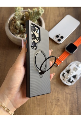 Samsung Galaxy S24 Ultra Uyumlu Karbon Desenli Standlı Ve Magsafe Uyumlu Kılıf Soocase700 Siyah