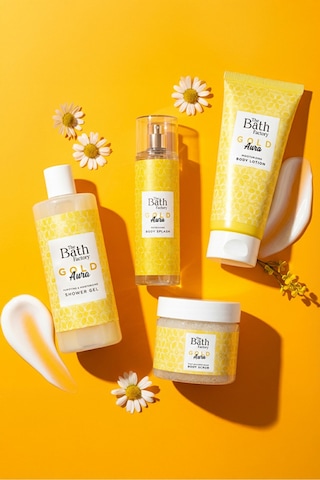 The Bath Factory Gold Aura Duş Jeli + Gold Aura Vücut Peelingi + Gold Aura Vücut Spreyi + Gold Aura Vücut Losyonu Mistik
