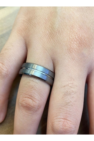 Erkek Gümüş Renk Çizgi Detay Tungsten Yüzük