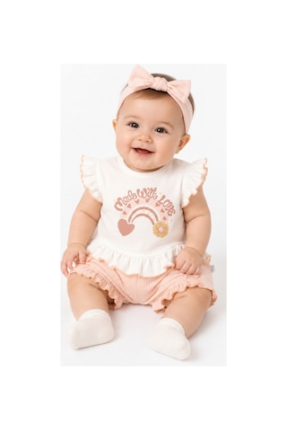 İrem Çocuk Giyim Kız Bebek Kolları Fırfırlı Love Yazılı Tişört Şortu Fırfırlı Müslin Kumaş Pudra Renk Takım Pudra