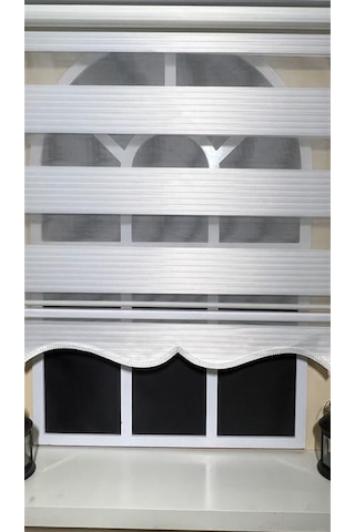 Beyaz Pliseli Zebra Stor Perde Alüminyum Kasalı Alm-480