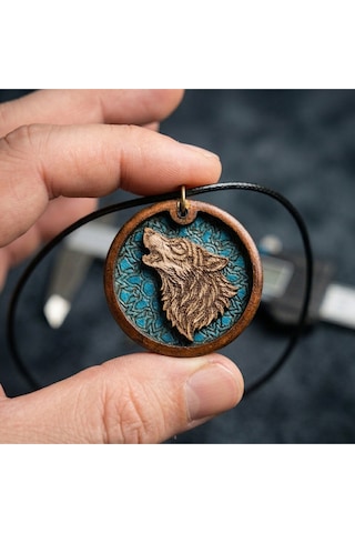 Göktürk Börü Huş Ahşap Kolye El Yapımı Kurt Motifli Unisex Takı, 4cm Mavi