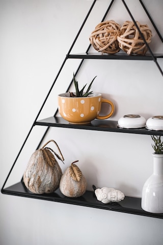 DEKORATİF METAL RAF ÜÇGEN DUVAR RAFI KURULUM GEREKTİRMEYEN TEK PA