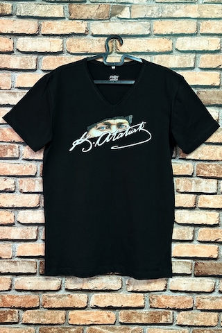 Atatu Rk 10 Kasım 100.yıl Cumhuriyet 1881 1938 Gazi Mustafa Kemal I Mza V Yaka Baskılı Siyah T-shirt 001