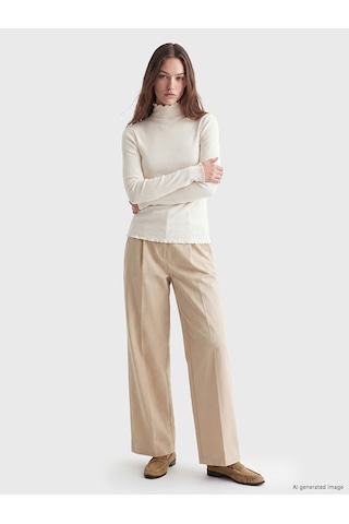 Lcw Modest Ekru Dik Yaka Kadın Fitilli Body