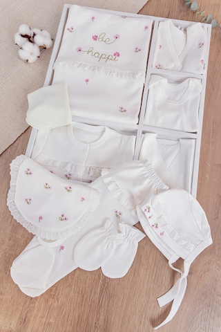 Çiçek İşlemeli Güpürlü Pamuklu 10 Parça Kız Bebek Hastane Çıkışı Bebek Takımı Beyaz