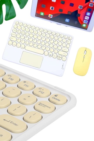 Hubrendy Tekno Touchpad Tüm Cihazlara Uyumlu Bluetooth Klavye Touchpad Slim Kablosuz Wifi Q Klavye