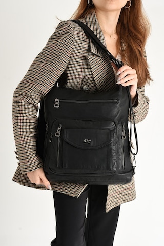 571 Collections Yıkanmış Deri Hem Sırt Hem Omuz Çantası Siyah Model: 571-9-10a - Siyah