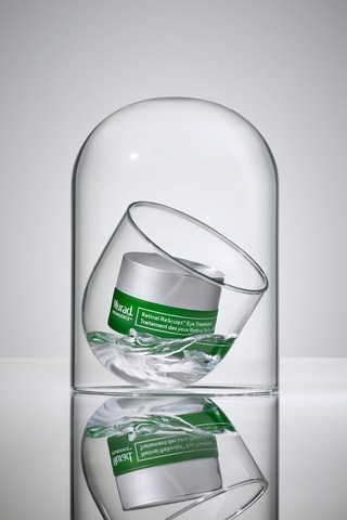 Murad Retinal İçeren Yenileyici Göz Kremi 15 ML