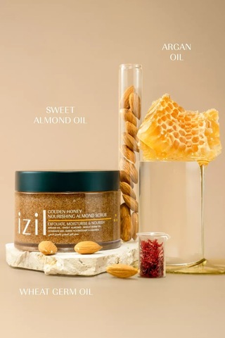 Golden Honey Nourishing Almond Scrub, 210g, Doğal Yüz Ve Vücut Peelingi