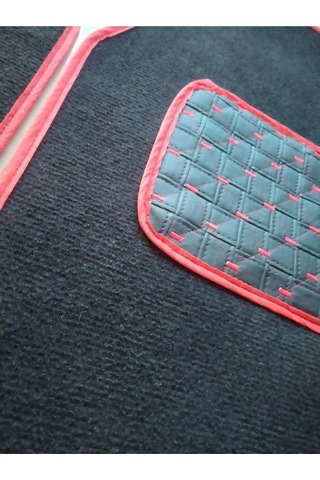 Üniversal Her Araca Uyumlu Kırmızı Kapitone Topuk Destekli Siyah Oto Halı Paspas