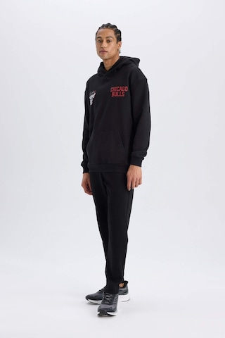 DeFactoFit NBA Chicago Bulls Boxy Fit Kapüşonlu Sırt Baskıllı Kalın Sweatshirt D6574AX25SPBK81