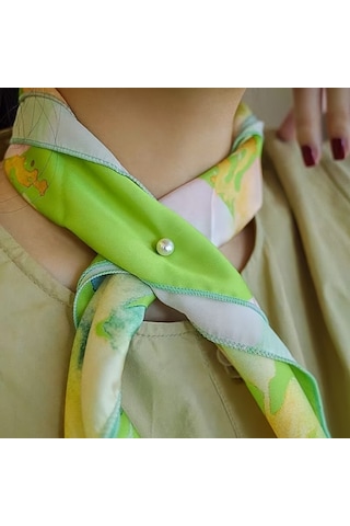5 Adet Beyaz İncili Rozetli Yaka Ve Hırka Sabitleyici Pin Dikişsiz
