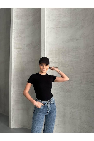 Kadın Basic Bisiklet Yaka Slim Fit Body Kısa Kol Günlük Body SIYAH
