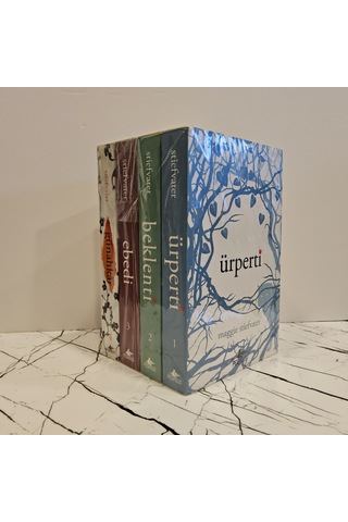 Ürperti Serisi Takım Set 4 Kitap Ürperti, Beklenti, Ebedi, Günahkar
