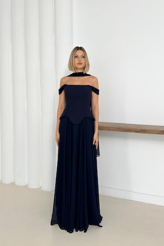 Düşük Omuz Eteği Şifon Uzun Lacivert Abiye Lacivert